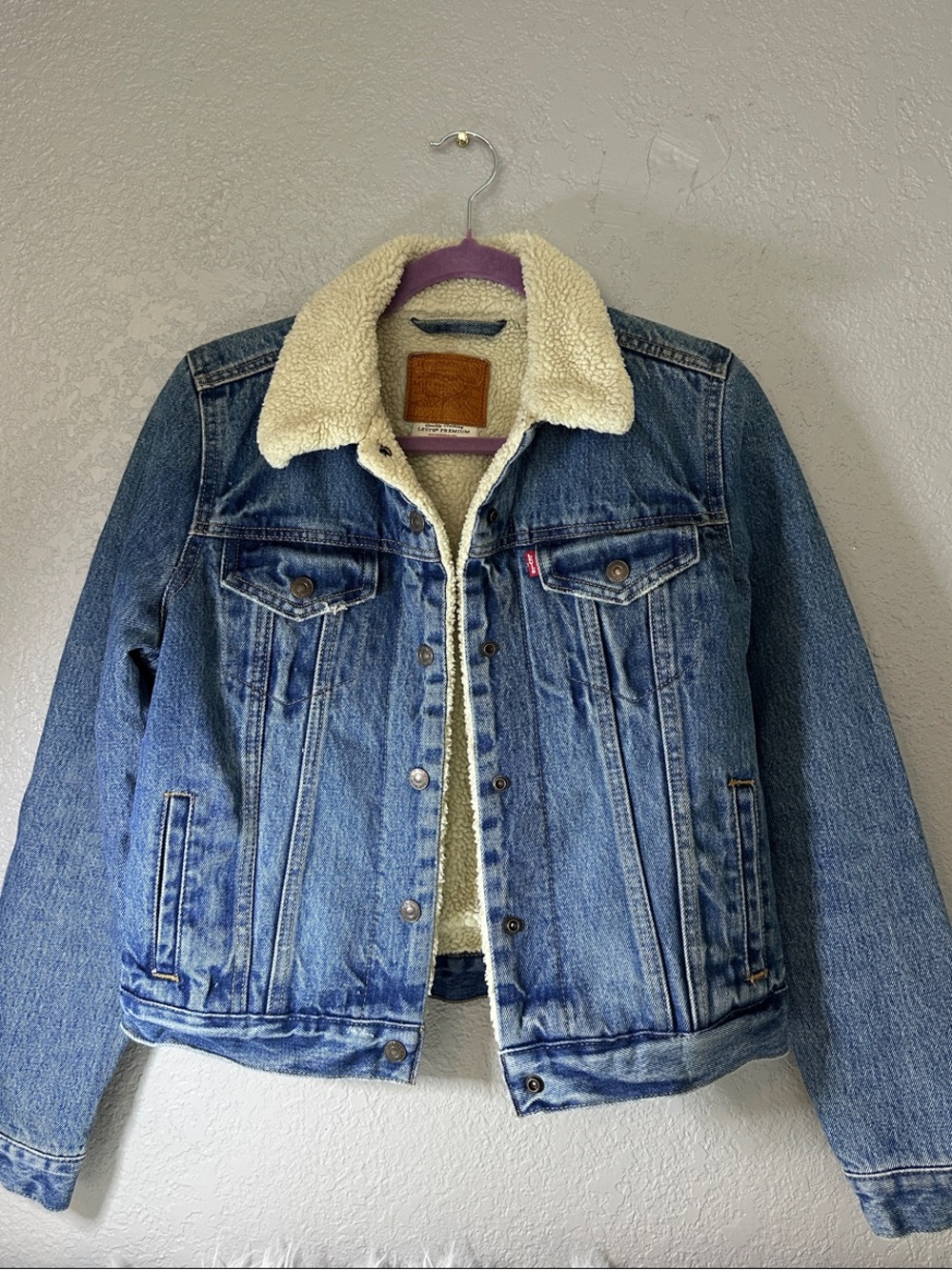 Levi's Blue Denim Trucker Jacket with Cream Sherpa Collar